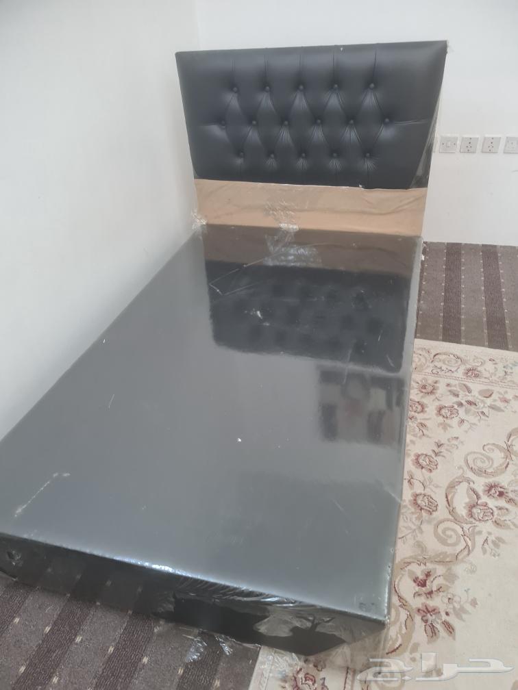 سرير نفر ونص مع المرتبة وطقم كنب 11 فرد64474973849345114