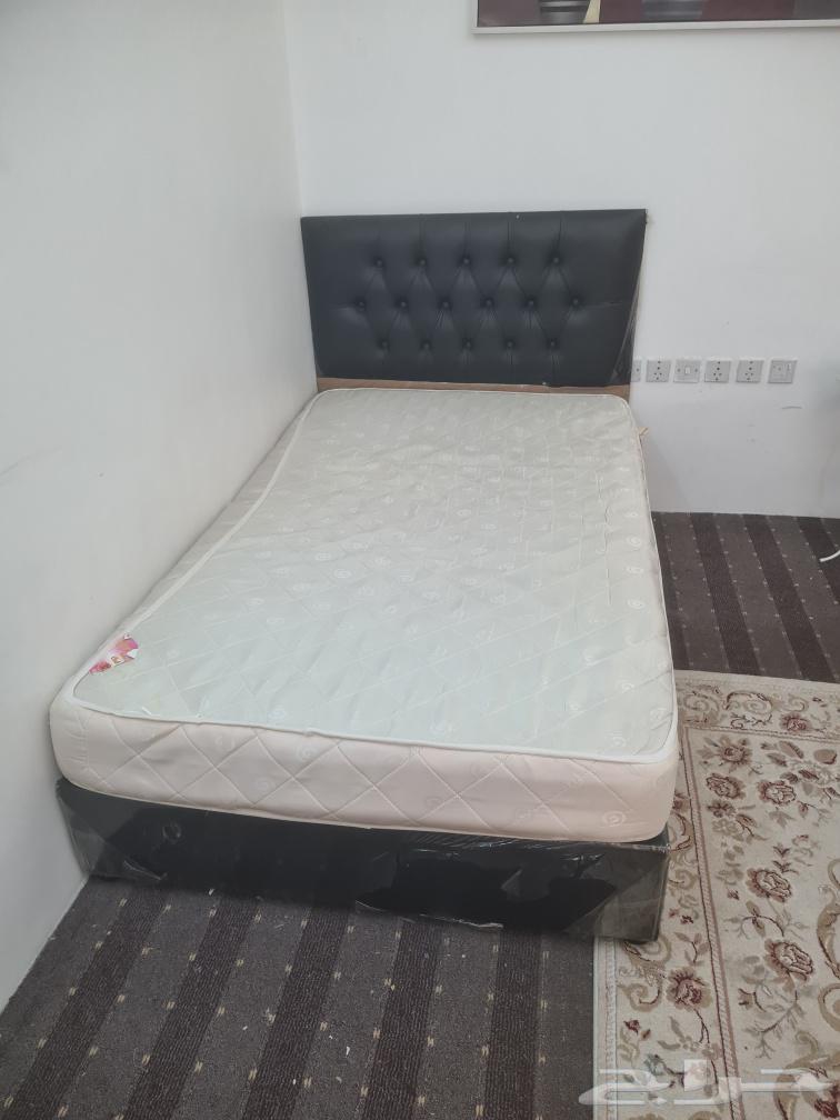 سرير نفر ونص مع المرتبة وطقم كنب 11 فرد64474973849345113