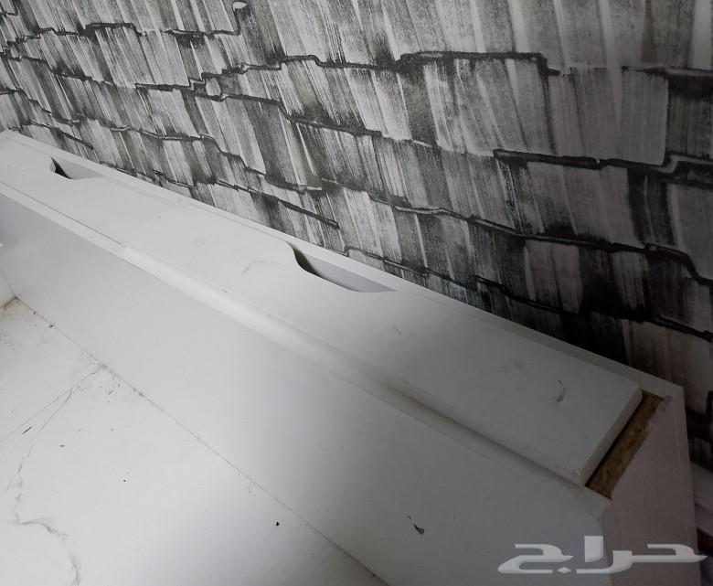 Mirrors and Table64477921917697112