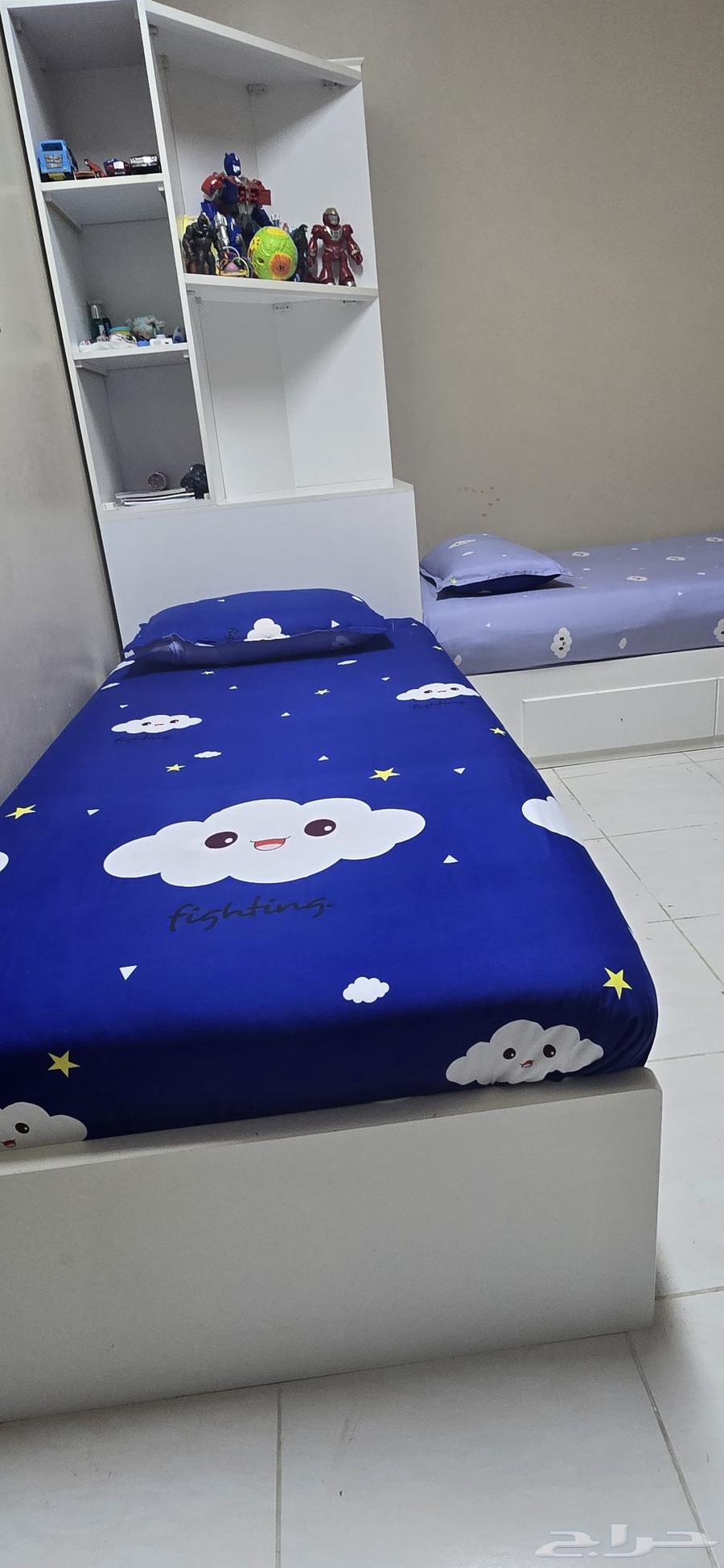 Double bed with corner shelf and two drawers for each bed64475002091907113