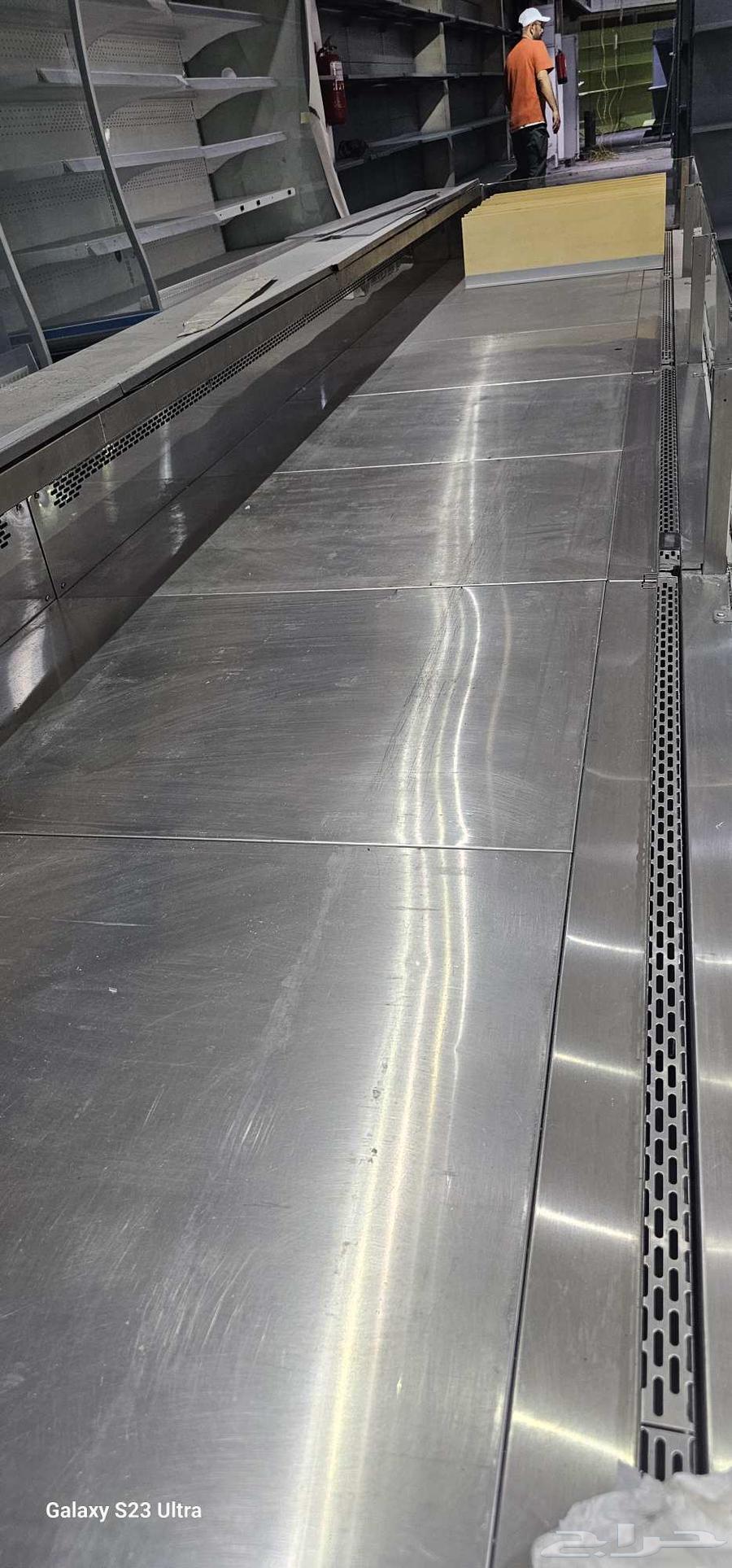 Floor display refrigerator64475722266499112