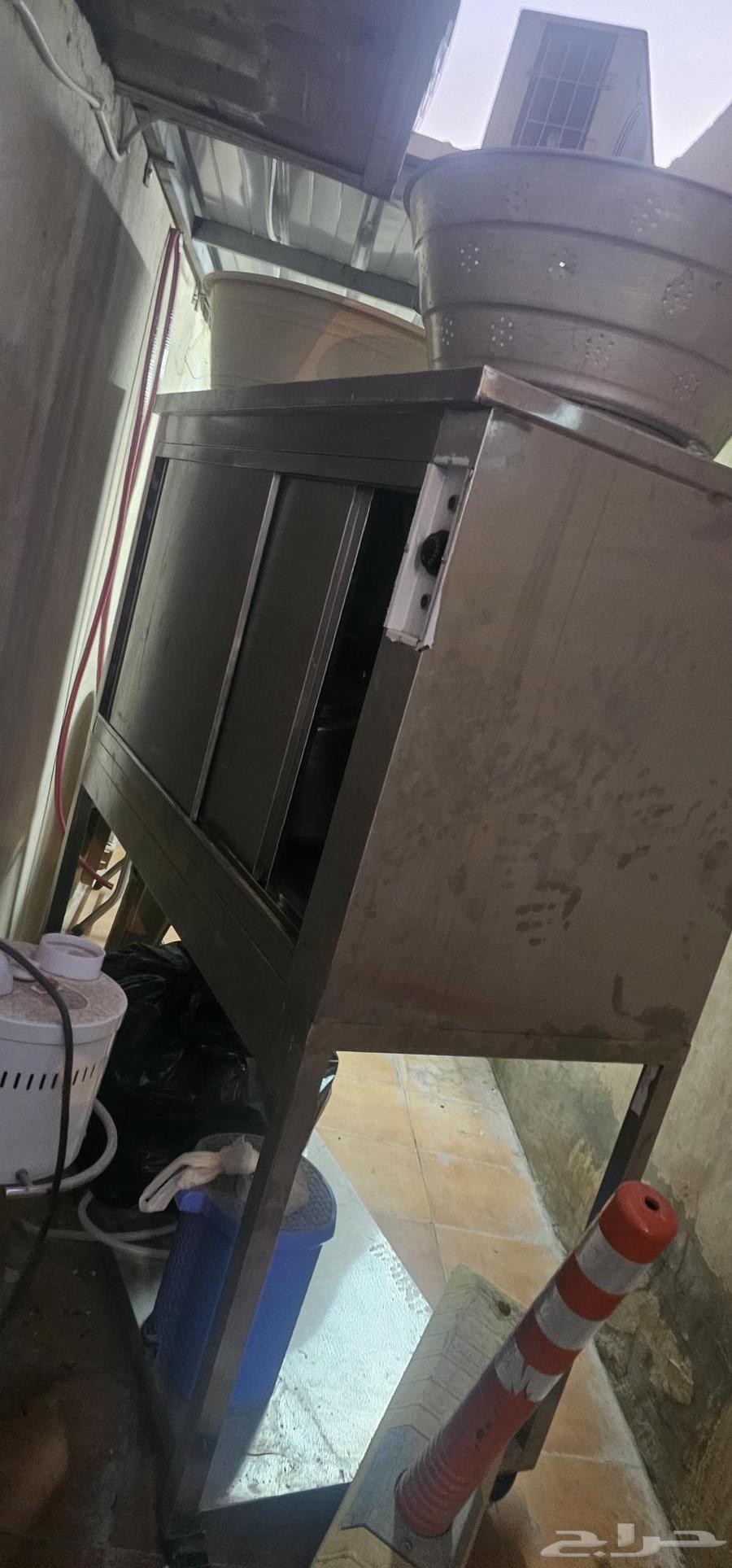 Semi-new restaurant items, used for one month64476573507841112