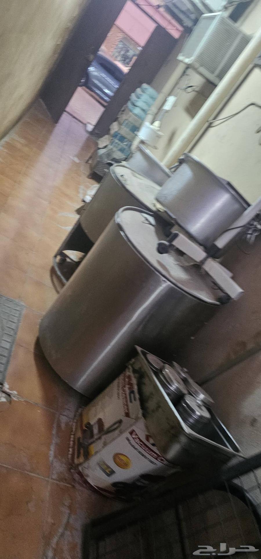 Semi-new restaurant items, used for one month64476573507841114