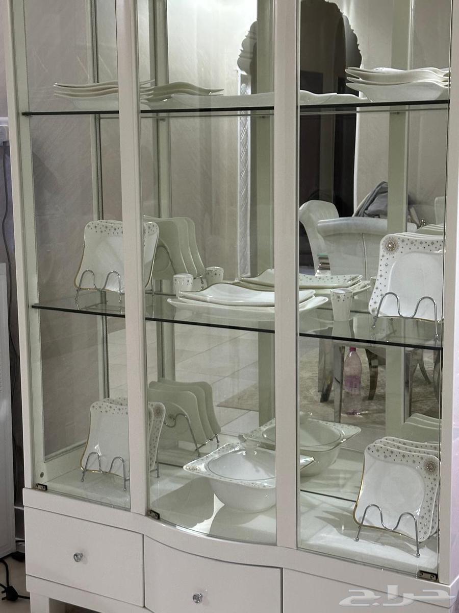 صالة صيييدة للبيع نظيفة جد اا64472802982273113