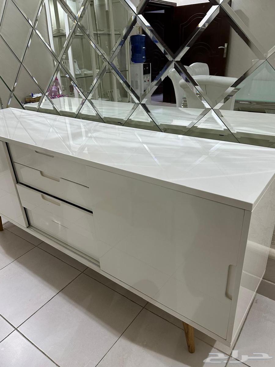 صالة صيييدة للبيع نظيفة جد اا64472802982273112