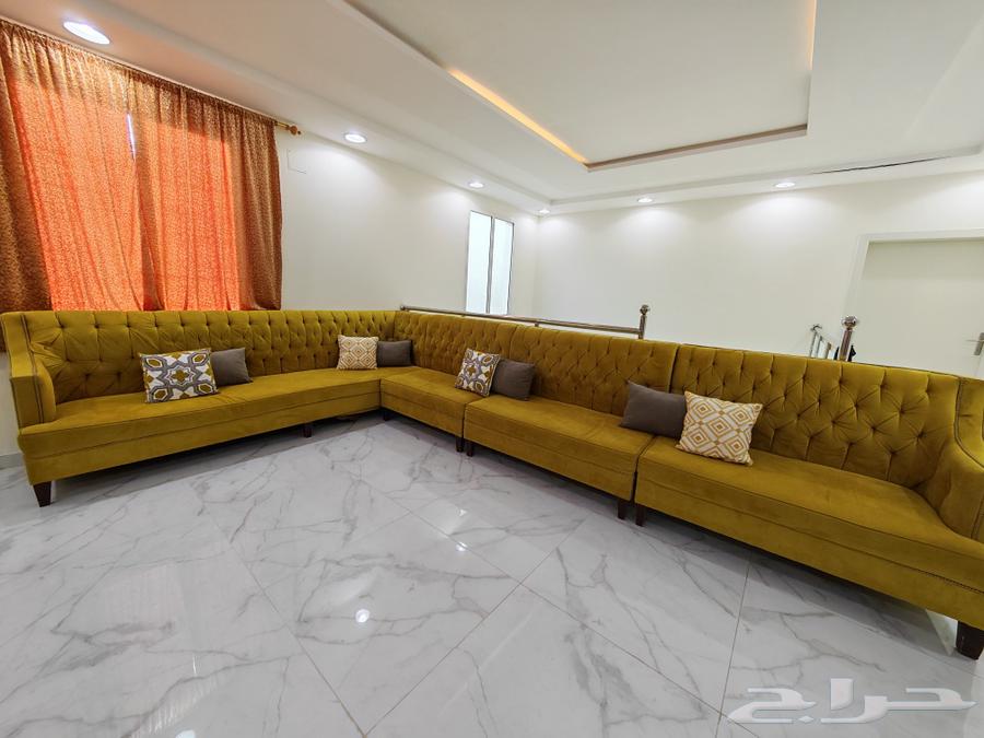 Almost new, very clean sofa, excellent Al-Rajhi foam, no defects64483549620482110