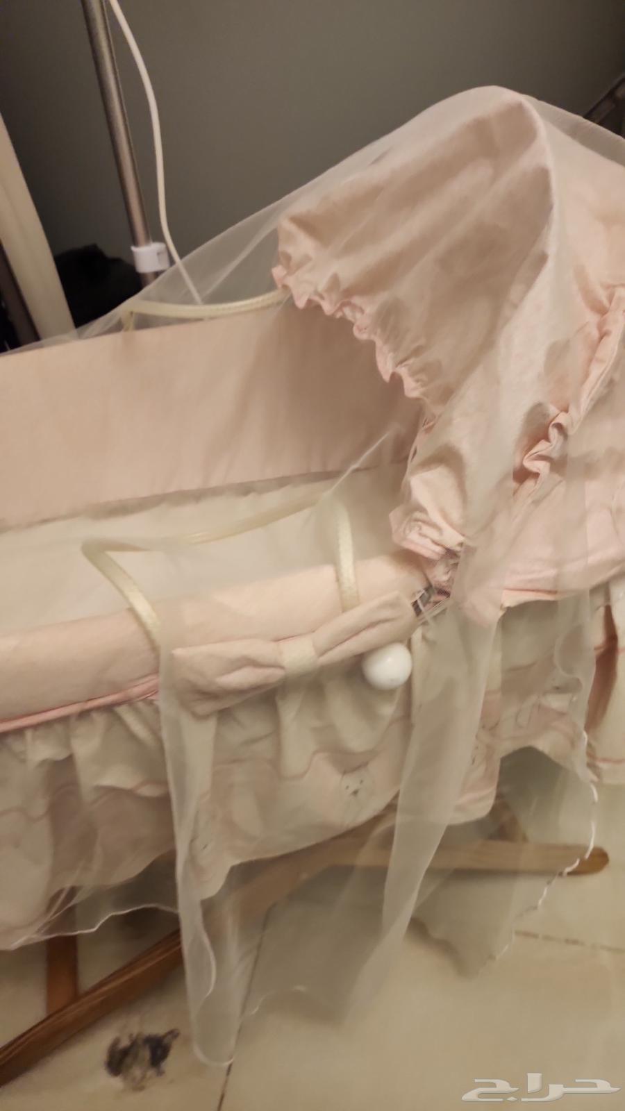 سرير مواليد جديد وكنبة مفرد64485709479809110