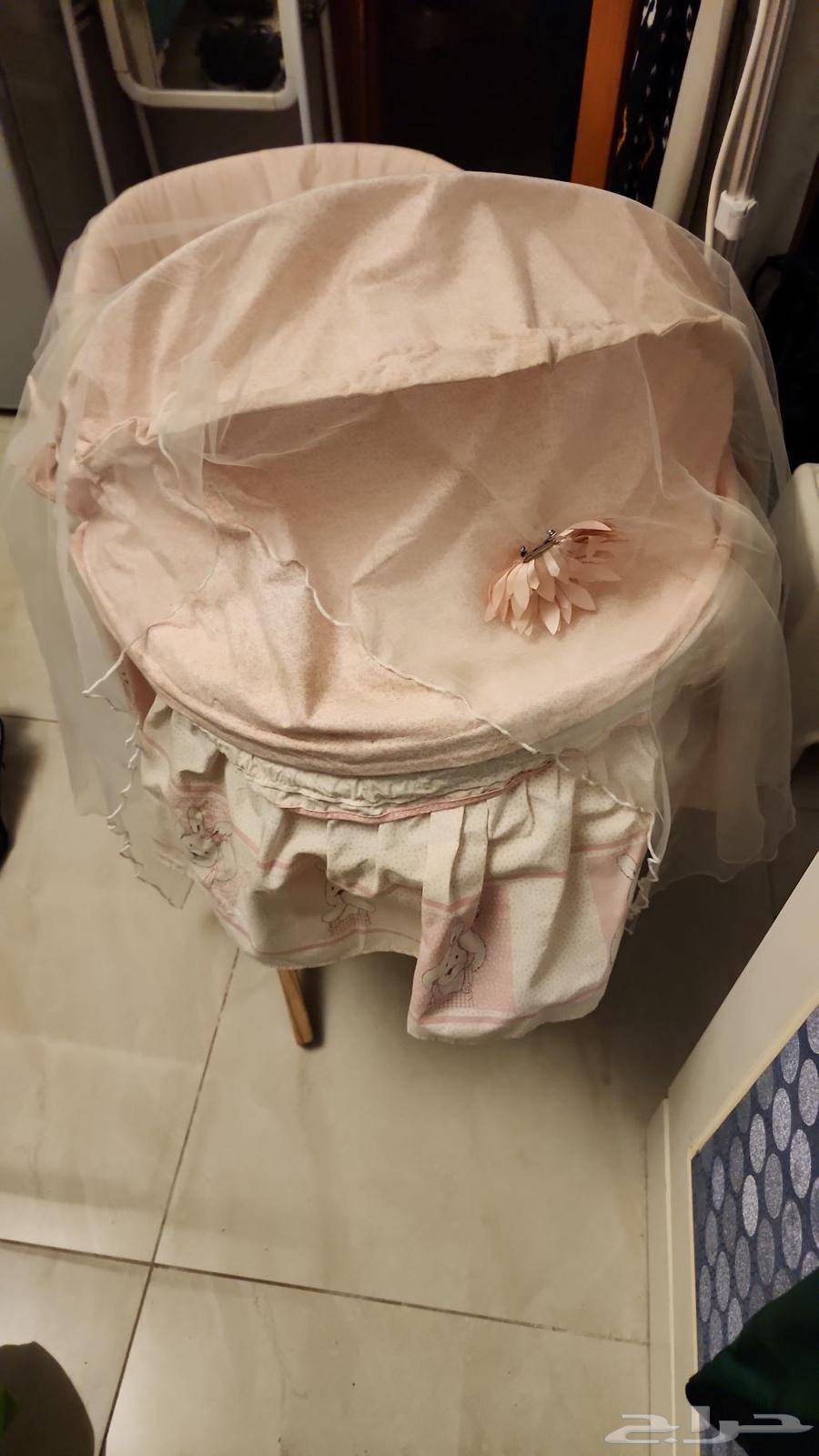 سرير مواليد جديد وكنبة مفرد64485709479809111