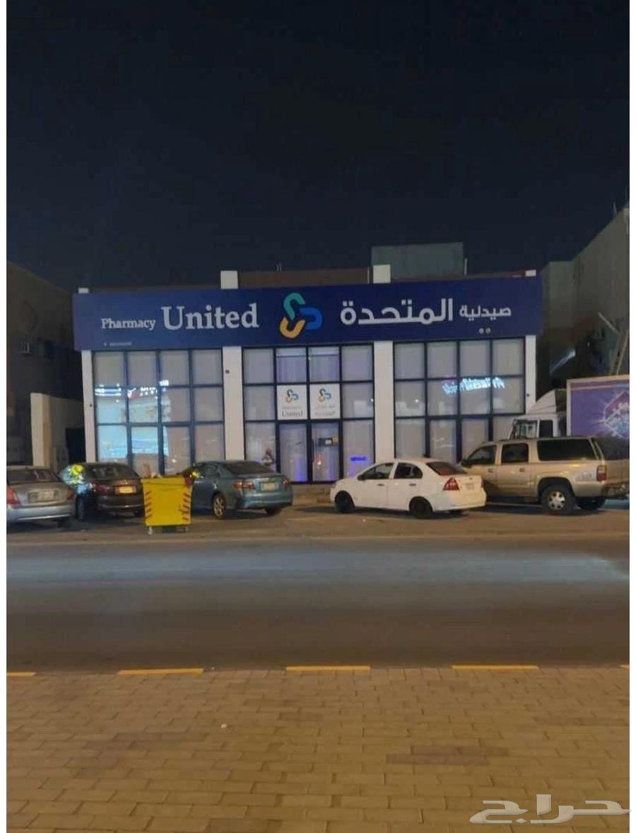 للبيع عمارة تجارية جديدة مساحة 440م بحي النسيم الشرقي شارع64481558360706110