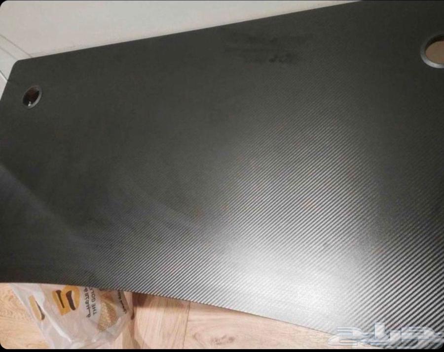 طاولة قمينق للبيع مقاس 160 يوجد بها حامل سمعات يوجد64481128045699114