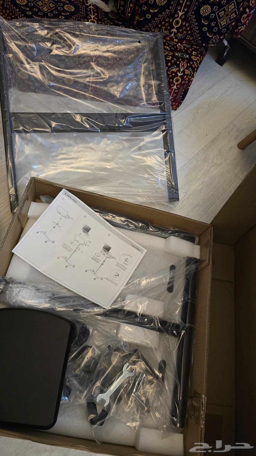 طاولة لابتوب جديدة بالكرتون64483424369409113