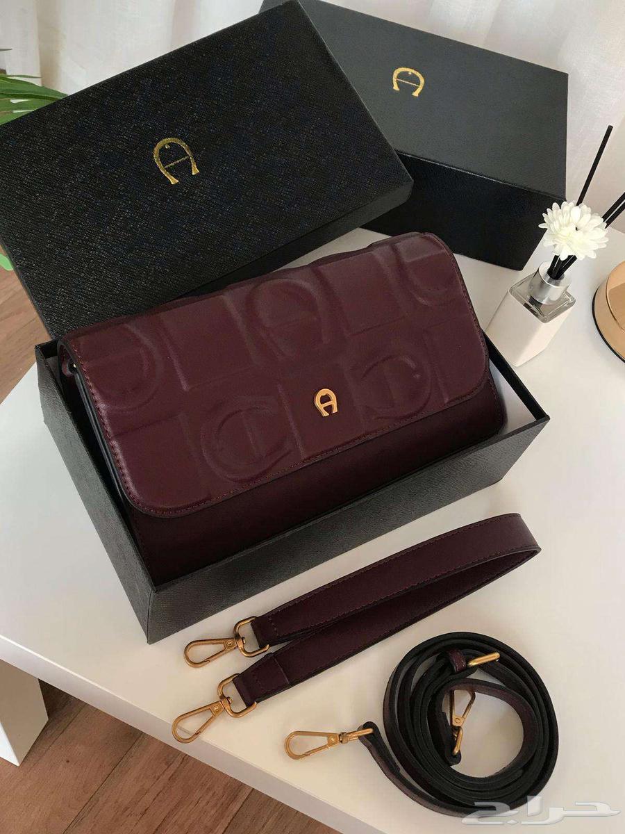 شنط ماركة درجه اولى طبق الأصل مع جميع ملحقاتها64486205188355110