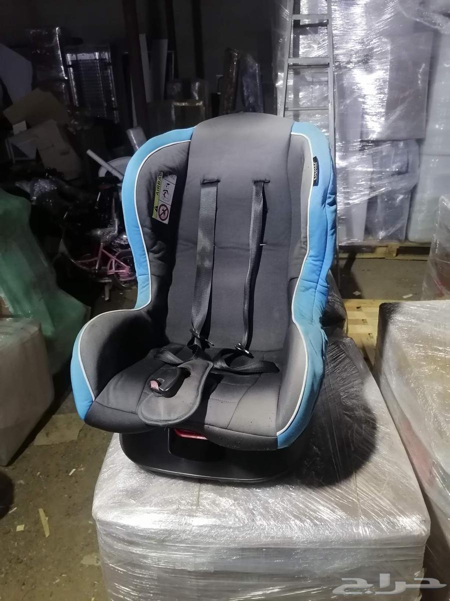 Children's car seat, large TV mount, and used children's bicycle64535652760193110