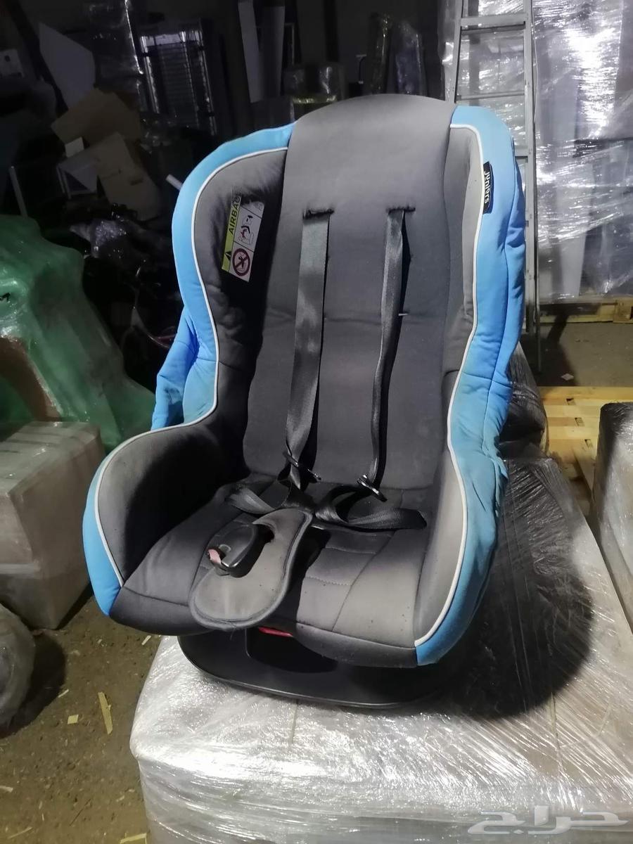 Children's car seat, large TV mount, and used children's bicycle64535652760193111