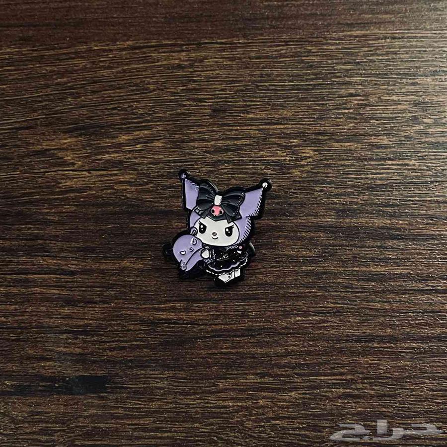 Brooches, Medals, and Posters64483396916227110