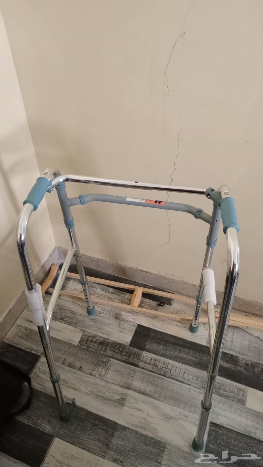 عربيه طبيه و سرير64428765655425113