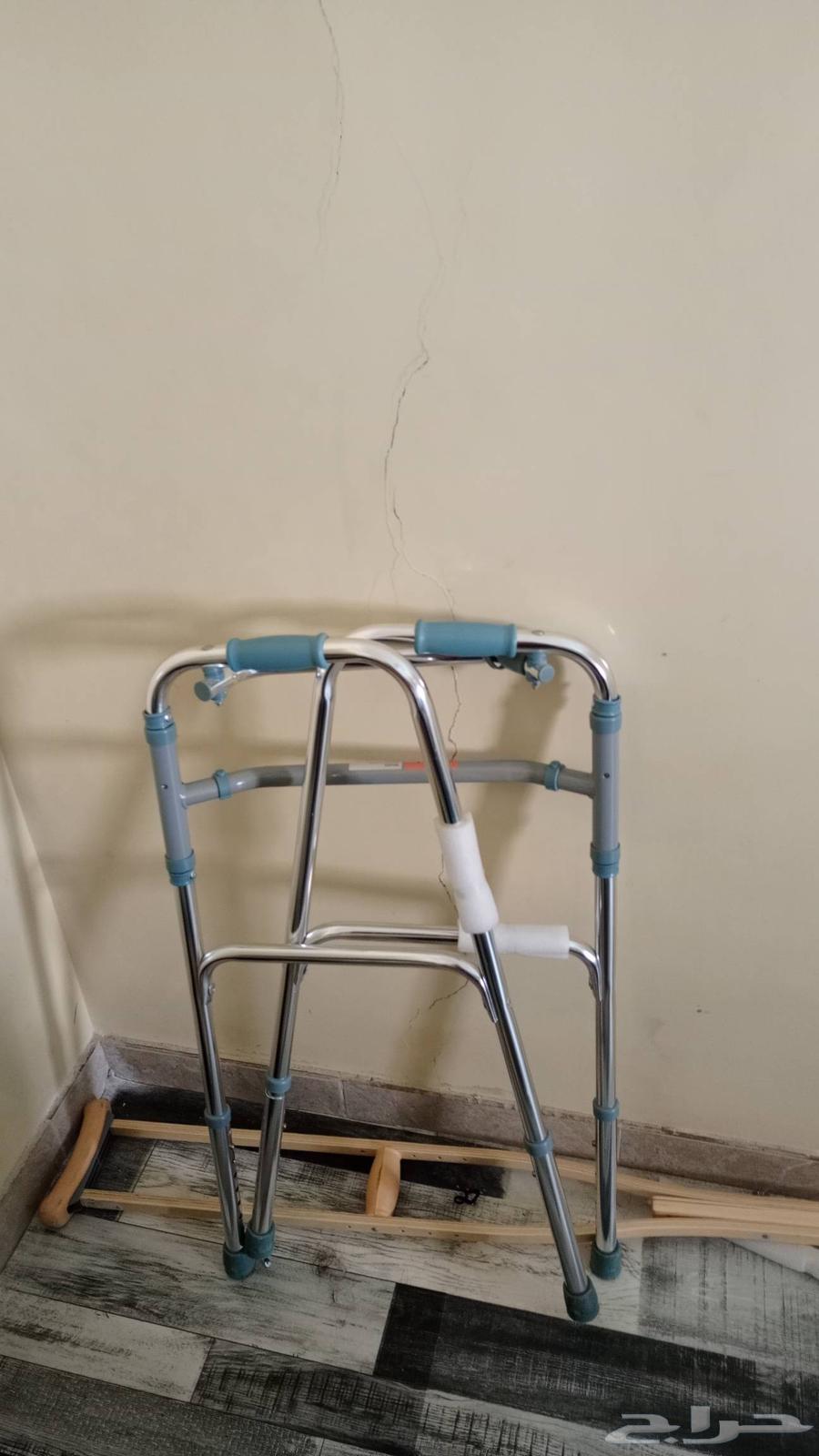 عربيه طبيه و سرير64428765655425112