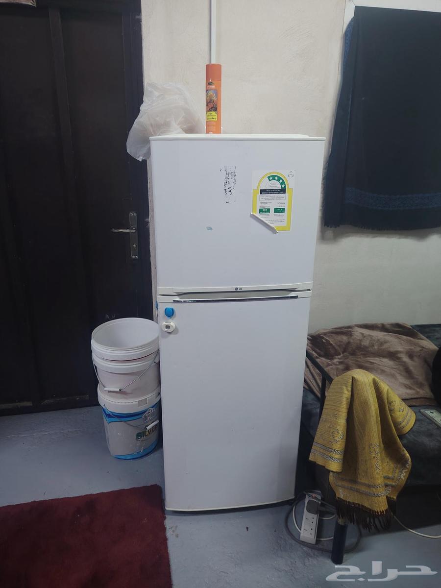 LG refrigerator in very, very, very excellent condition64483674227587110