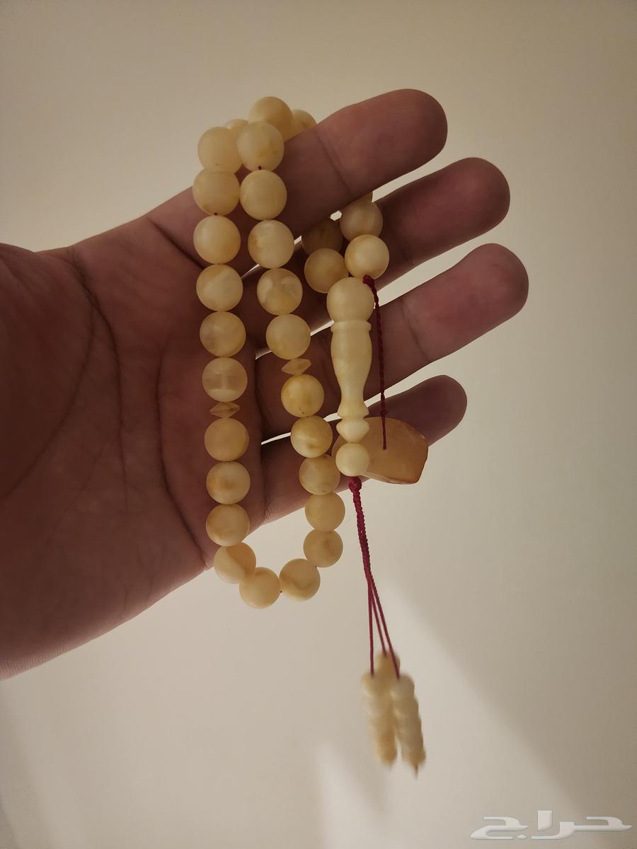 A set of prayer beads (transparent amber, qalalit, horn, tiger's eye)64480194590979112