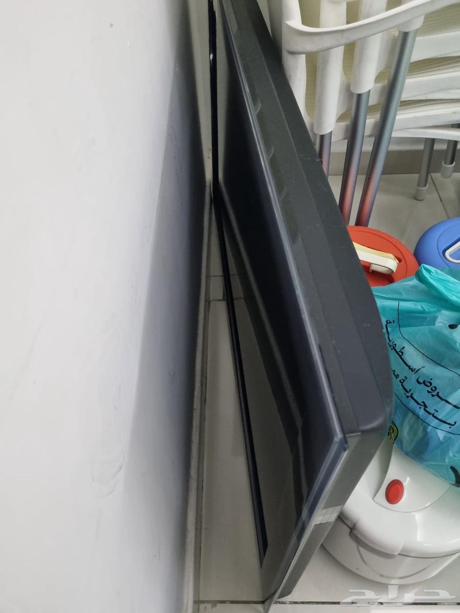 كومدينه وشاشه وسير كهربائي وكرسي مكتب64481736472577111