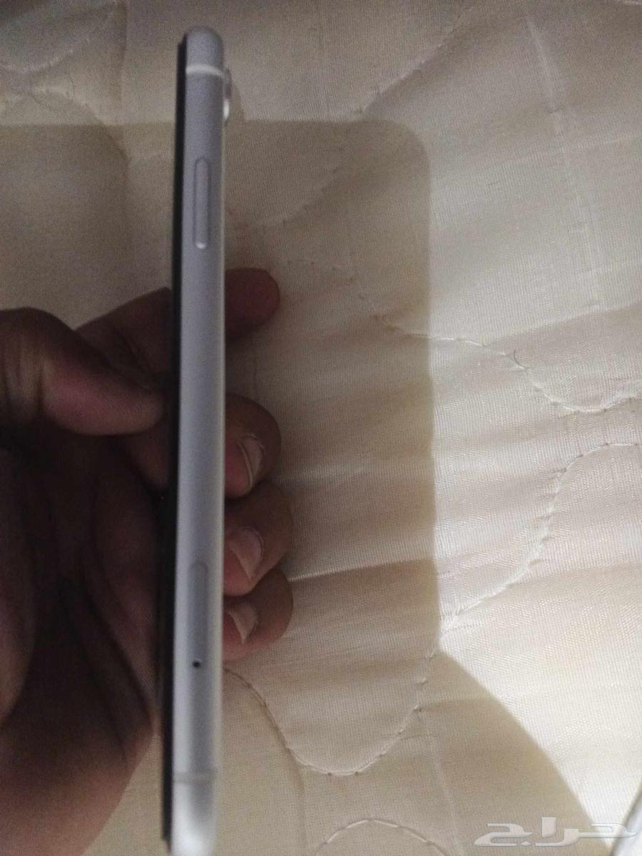 I phone xr64480592897410113