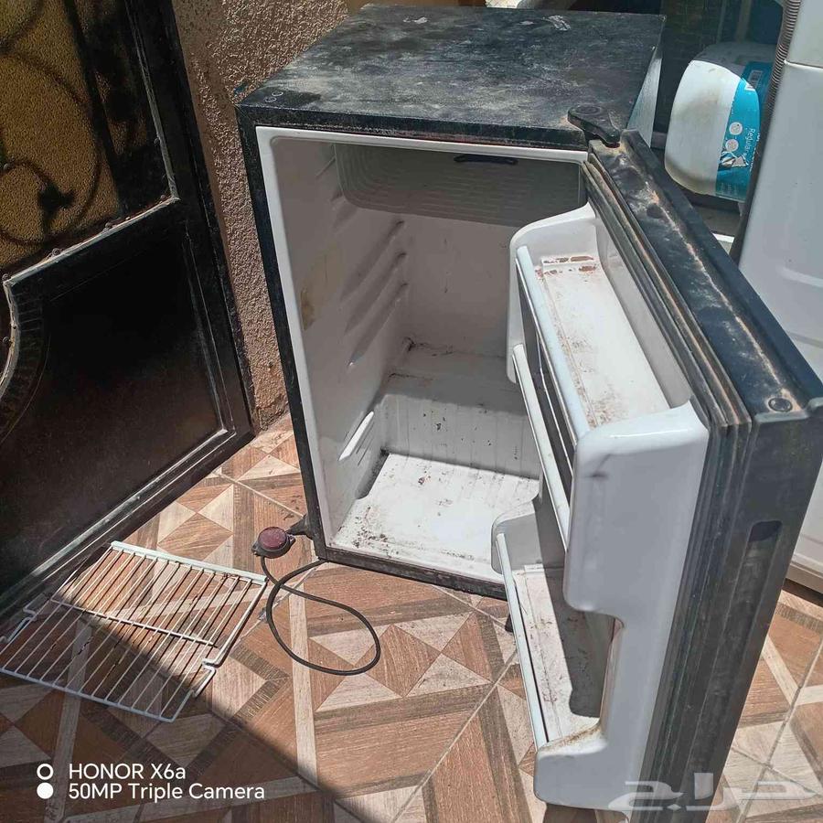 Three small refrigerators one meter high suitable for all types of rooms new unused condition available upon request64480661274754114
