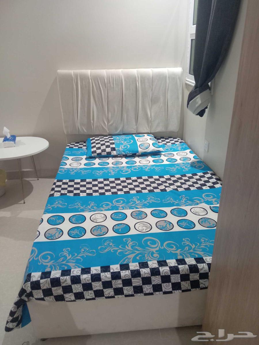 2 سرير نفر ونص بحاله جيدة استخدام نظيف من دون مراتب.64485502027010110
