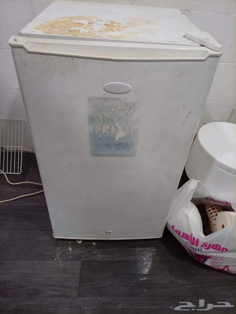 ثلاجه صغير وفرن كهرباء الاتنين بحاله جيده64486081802115111
