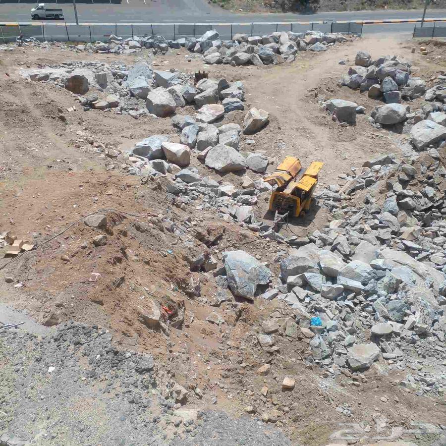 معلم تفتيت وتكسير اصخور بانواعها اتواصل64539202226307111