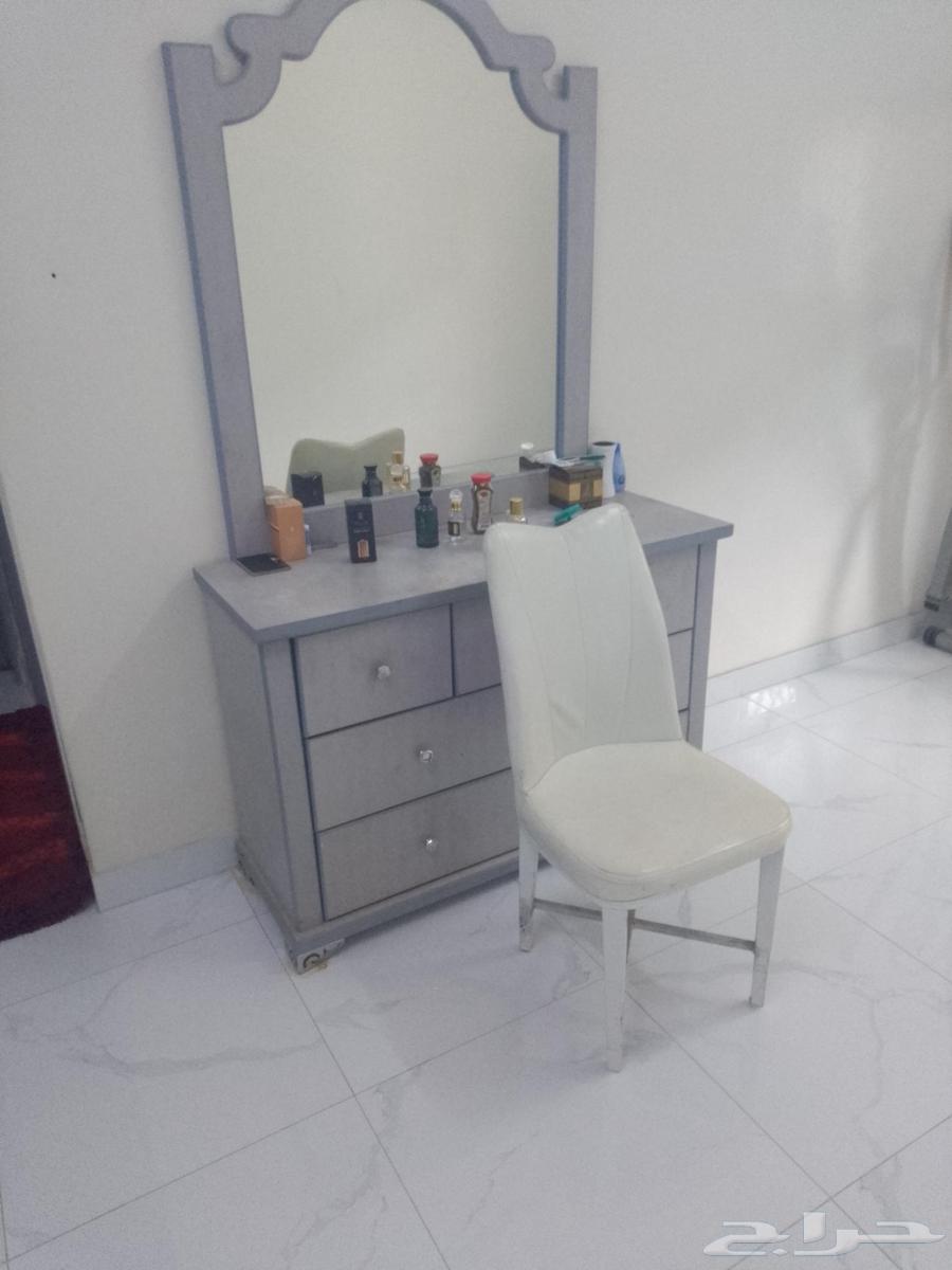 غرفة نوم معى المجلس معى الدراجه للبيع ب1600ر.س64483150640003113