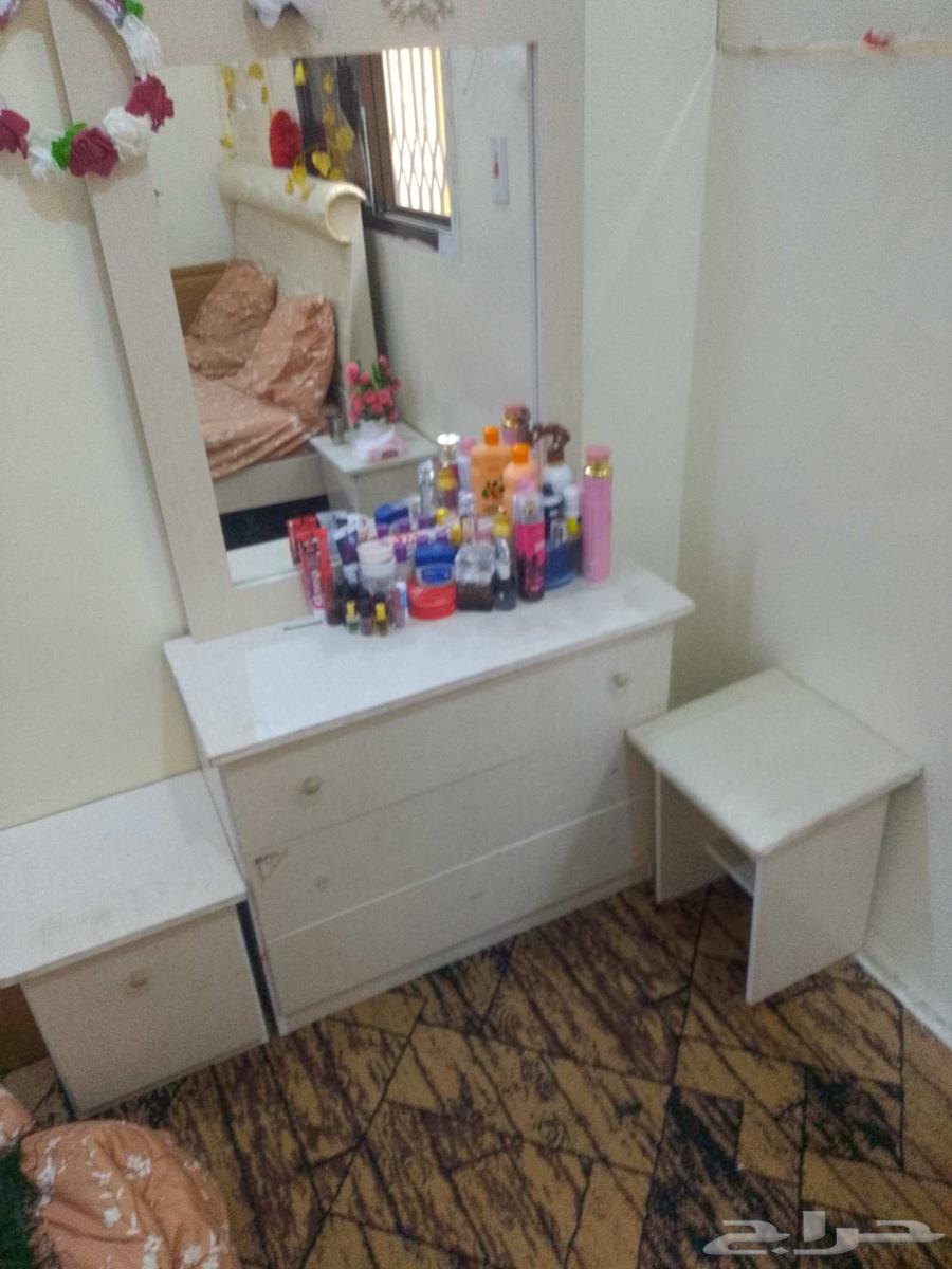 غرفة نوم معى المجلس معى الدراجه للبيع ب1600ر.س64483150640003111