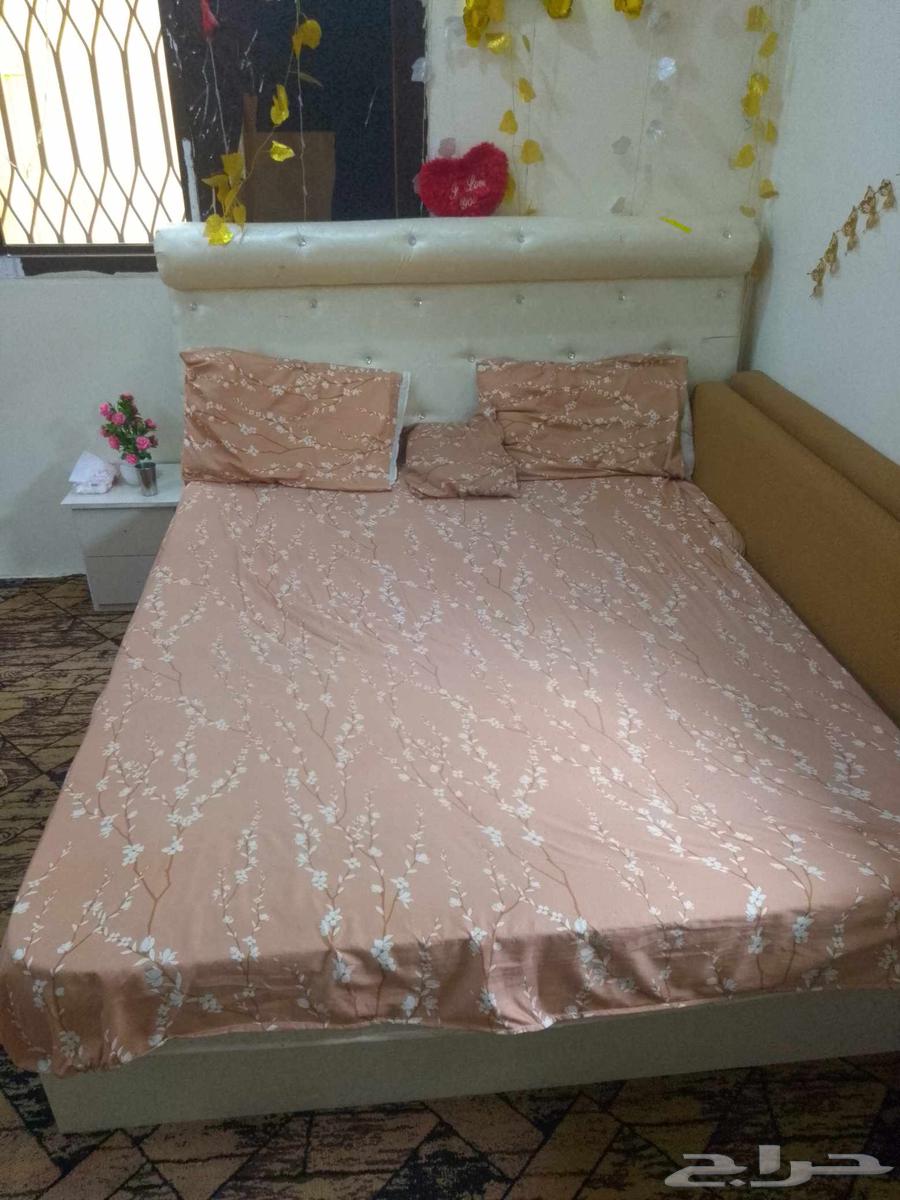 غرفة نوم معى المجلس معى الدراجه للبيع ب1600ر.س64483150640003112
