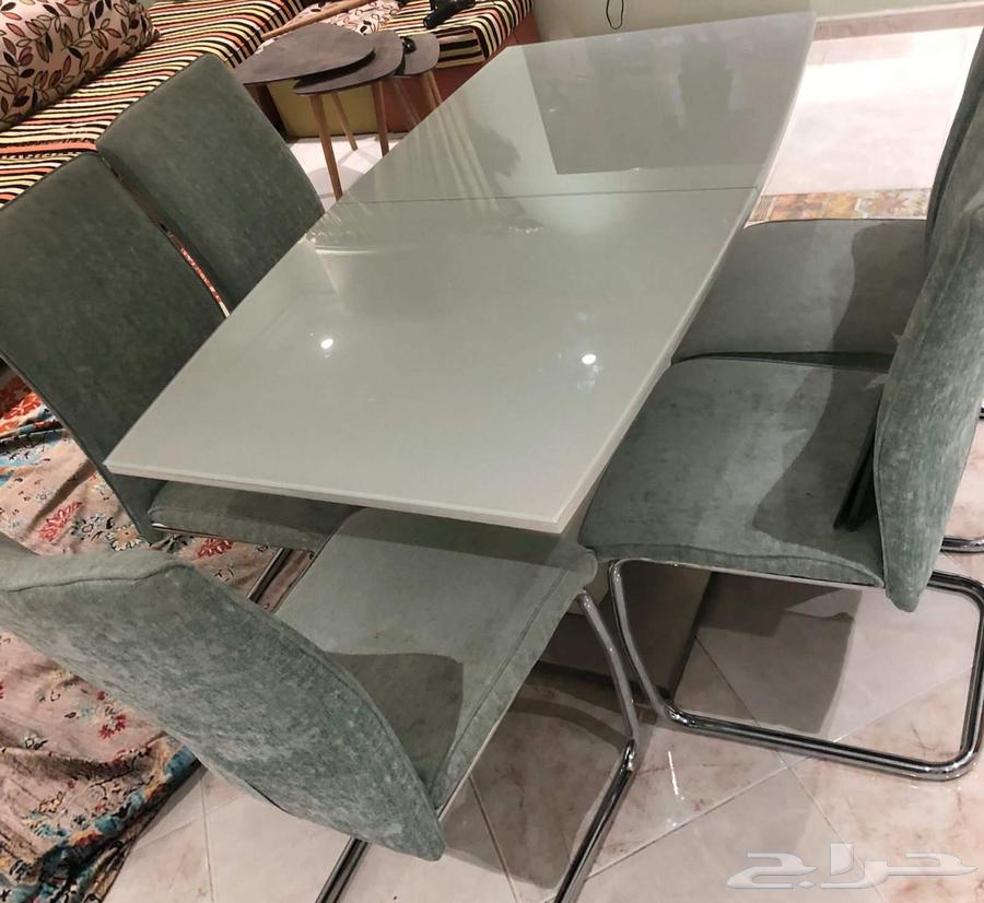 Dining table64485903024515110