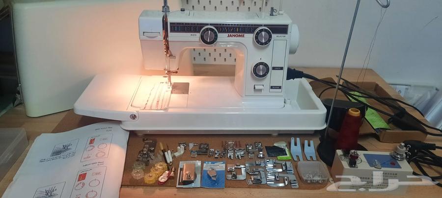 Janomi machine with spool device and other items64480963645570110