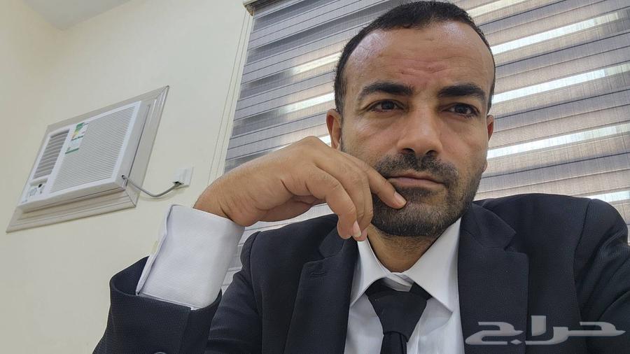 English language teacher with over 15 years of experience in foundational courses, curricula, and training programs64514086293507110