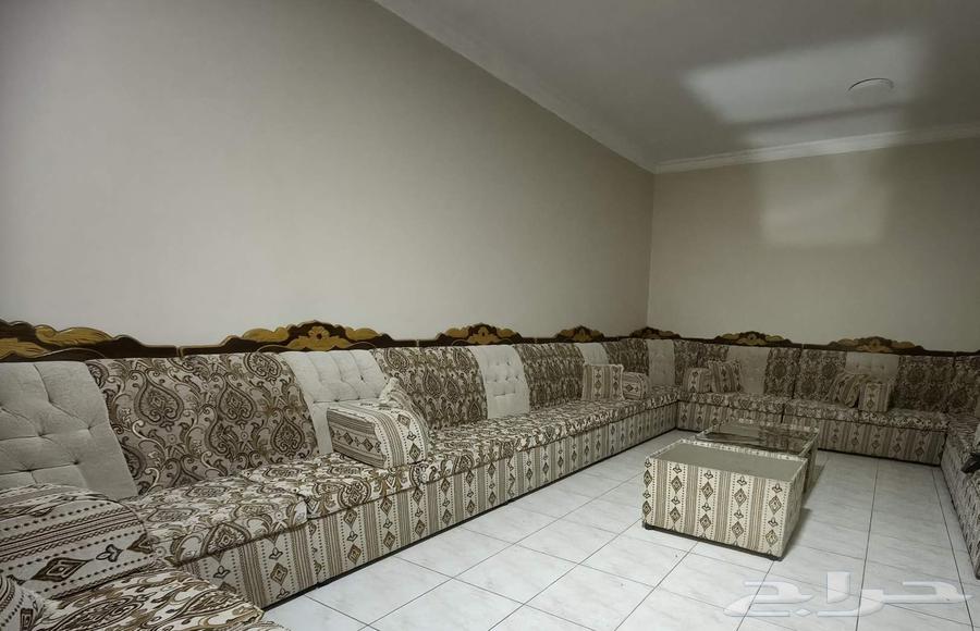 Very clean sofa, large table, glass broken, as shown in the picture, and six service tables64482498618882112