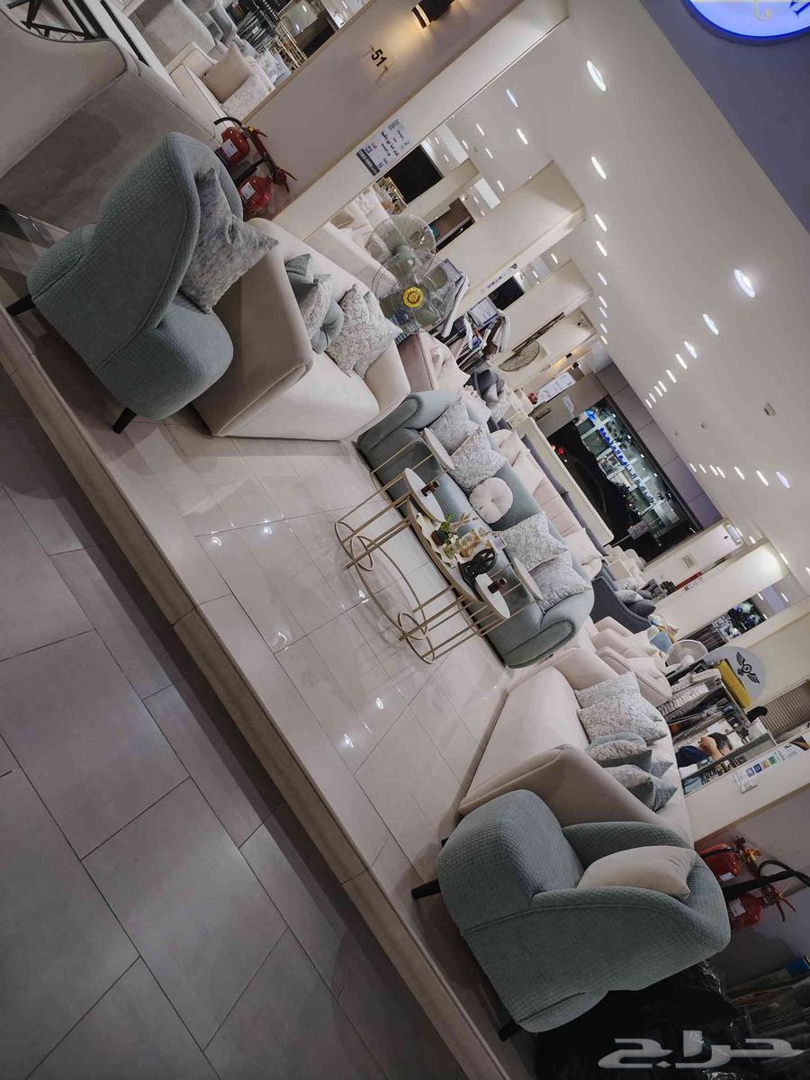 Sofa and side table details64483688228227110