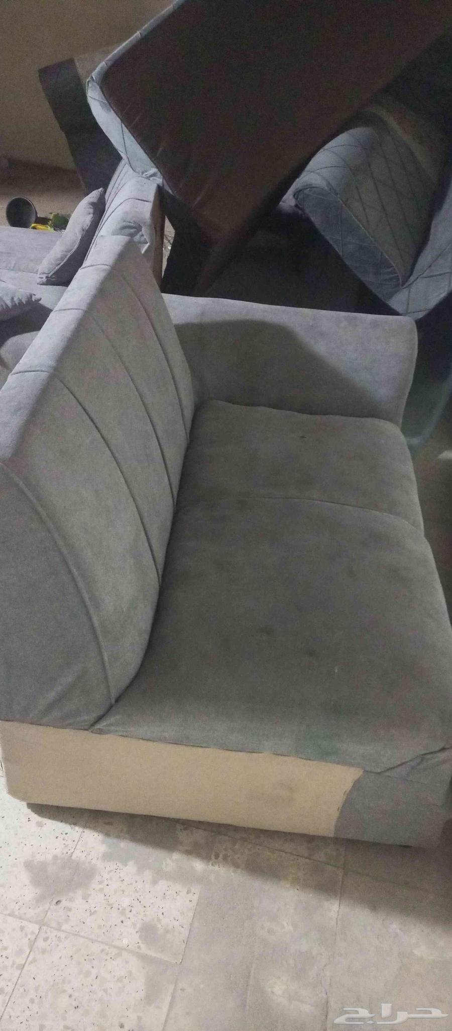 مجلس عربي نظيف 3.50 4.50  4 حبات كنب يبغاء تنظيف للبيع64484061136131113