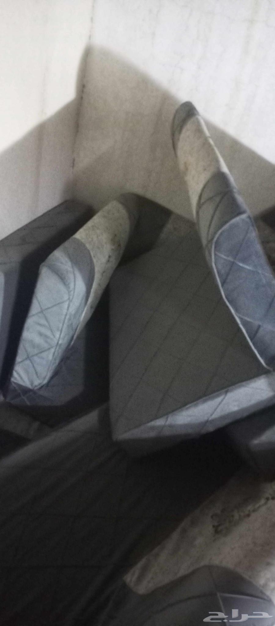 مجلس عربي نظيف 3.50 4.50  4 حبات كنب يبغاء تنظيف للبيع64484061136131110