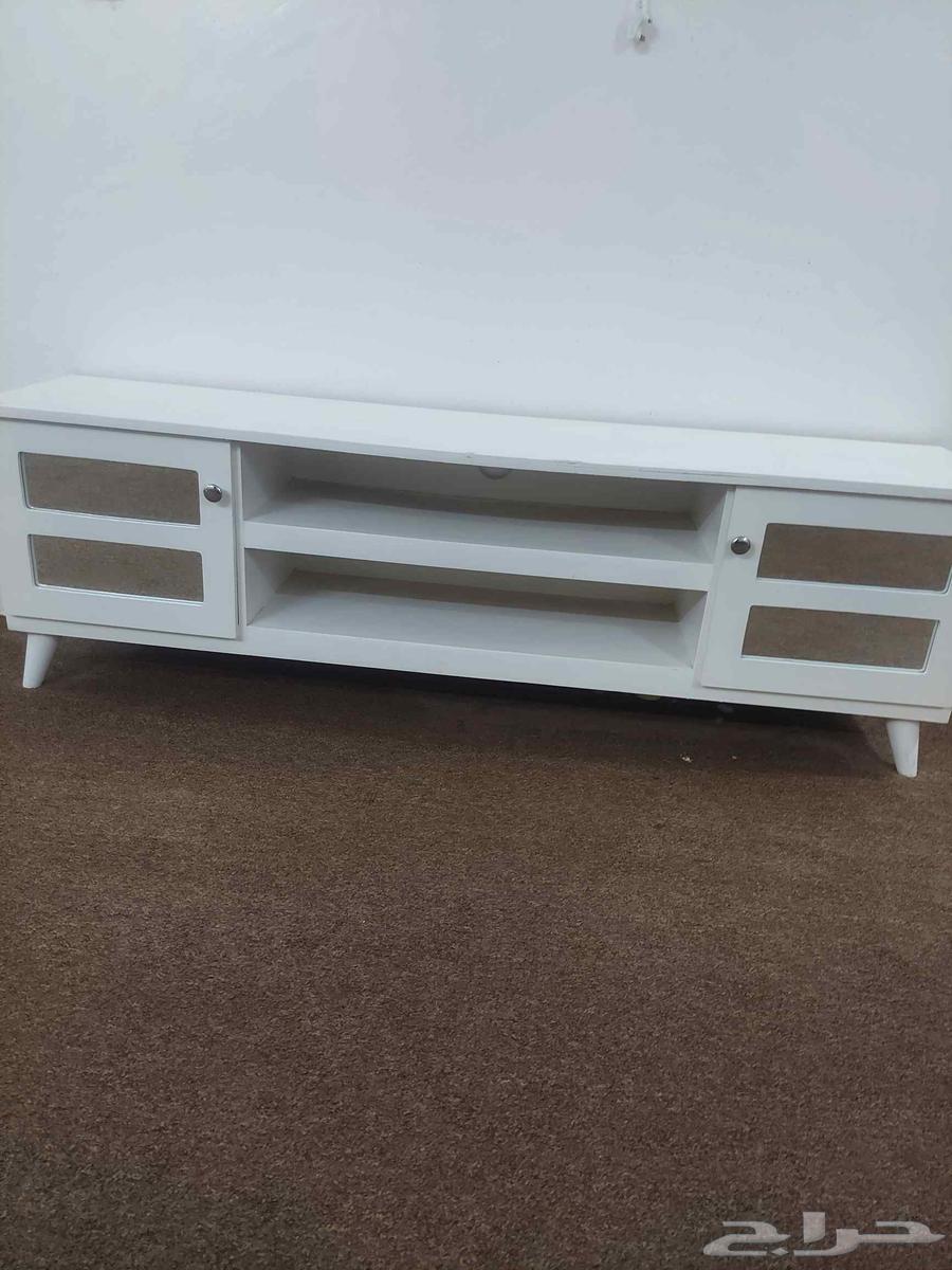 للبيع طاولة تلفزيون اللون ابيض64481196615427113