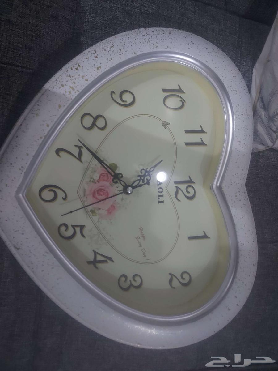 ساعة قديمه مستعمله جديده64484662080386110