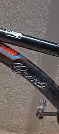 السيكل نضيف مقاس 20 مع علامه قراندي64480345635457111