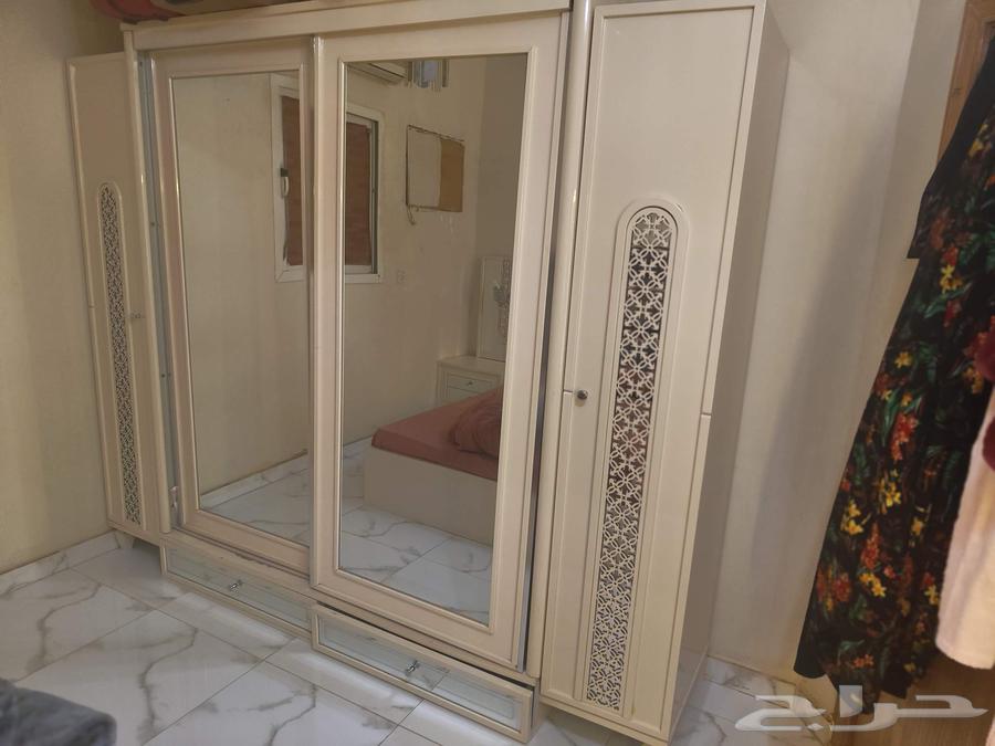 غرفة نوم للبيع نضيف بسعر 2000 ريال64484511650947111