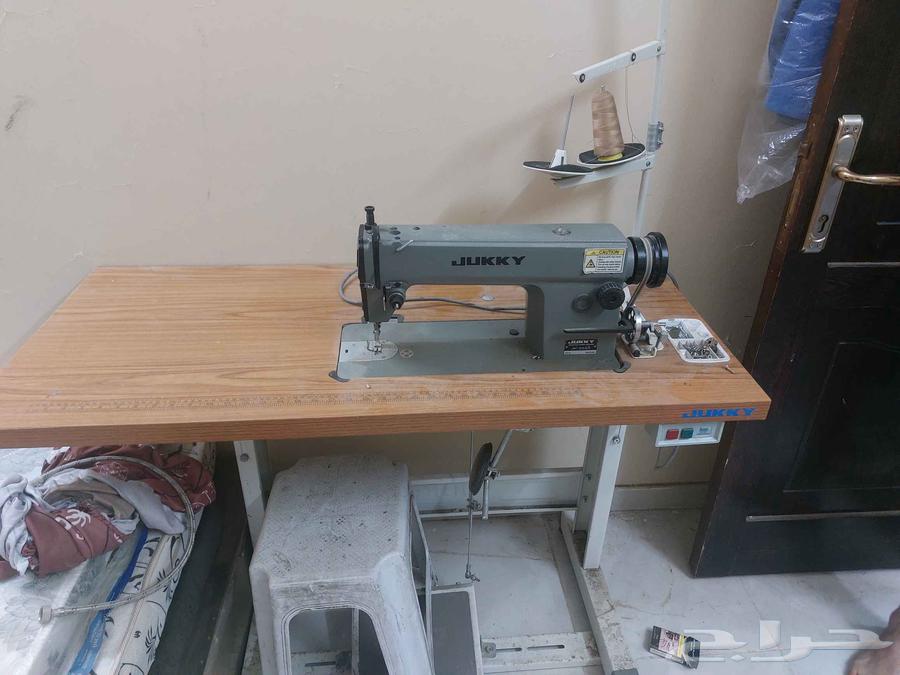 Sewing machine used for less than two months64482131899651111