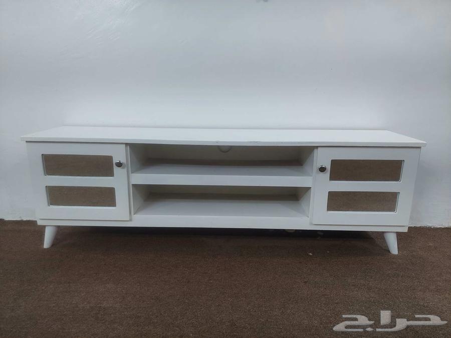 للبيع طاولة تلفزيون اللون ابيض64481196615427112