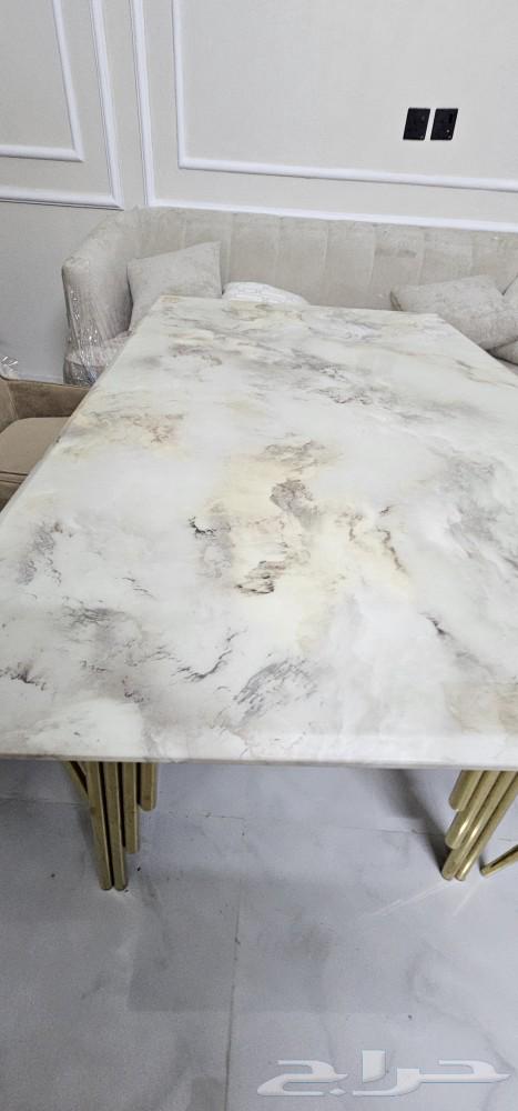New natural marble dining table, never used, bought for 1150 with chairs64478856860034111
