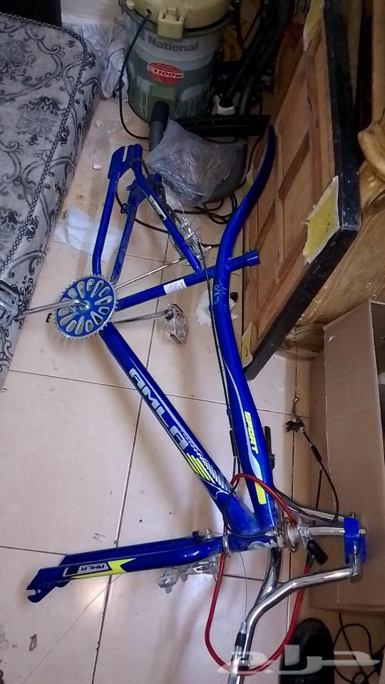 سيكل كوبرا مقاس 26 نضيف كل قطعه موجوده بس بدون جنوط64480125954307110