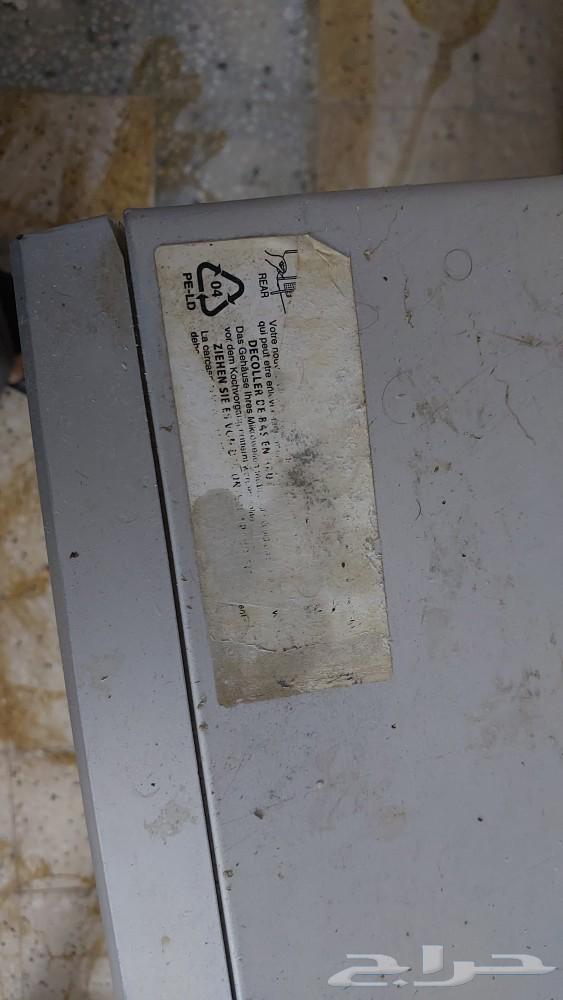 مايكرويف LG استعمال خفيف جدا بحالته64484047372931110