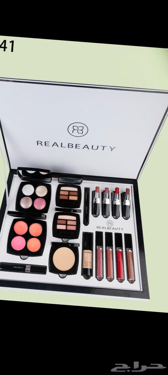 Complete instant makeup boxes in Riyadh 150 SAR64482525493890111