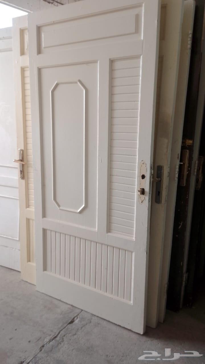 ابواب خشب مستعمل نظيف زائدا شبابيك المنيوم وبيبان64483501092994114
